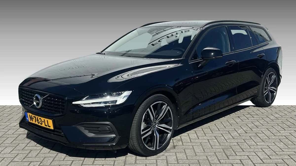 Volvo V60 (2021) — foto 1
