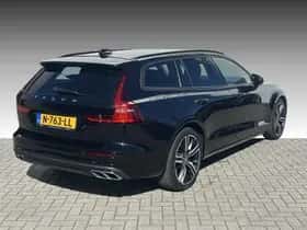 Volvo V60 (2021) thumbnail 2