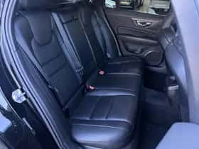 Volvo V60 (2021) thumbnail 7