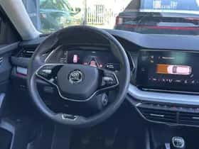 Škoda Octavia (2022) thumbnail 21