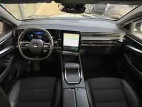 Renault Austral (2024) thumbnail 8