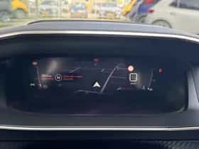 Peugeot 2008 (2020) thumbnail 23
