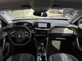Peugeot 2008 (2020) thumbnail 5