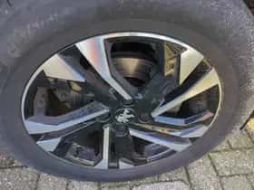 Peugeot 2008 (2020) thumbnail 8