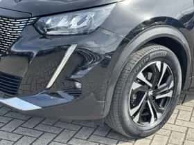 Peugeot 2008 (2020) thumbnail 8