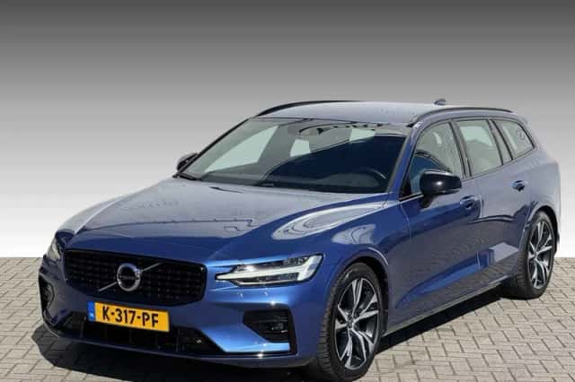 Volvo V60 (2021) thumbnail 1