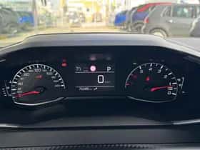 Peugeot 2008 (2022) thumbnail 16