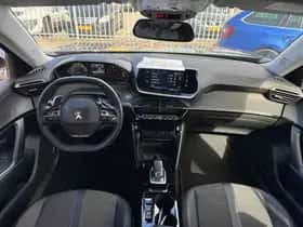 Peugeot 2008 (2022) thumbnail 4