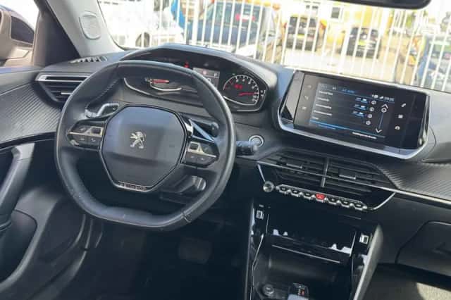 Peugeot 2008 (2022) thumbnail 5