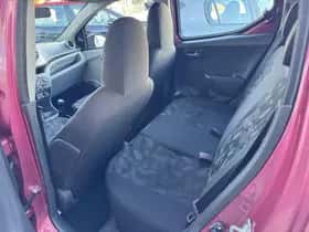 Suzuki Alto (2011) thumbnail 7