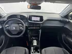 Peugeot e-208 (2023) thumbnail 6