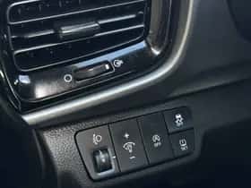 Kia Stonic (2021) thumbnail 16