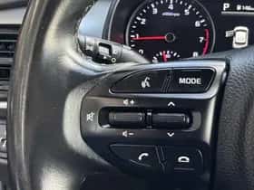 Kia Stonic (2021) thumbnail 9