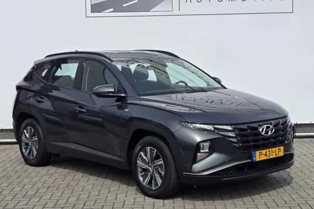 Hyundai Tucson (2022) thumbnail 3