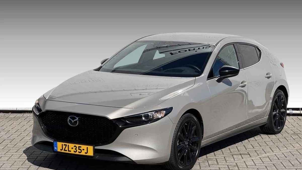 Mazda 3 (2025) — foto 1