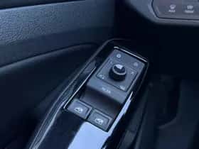 Volkswagen ID.4 (2020) thumbnail 29