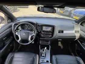 Mitsubishi Outlander thumbnail 7