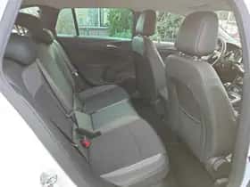Opel Astra (2021) thumbnail 9