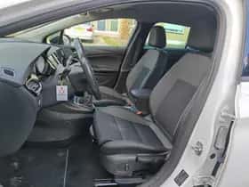 Opel Astra (2021) thumbnail 10
