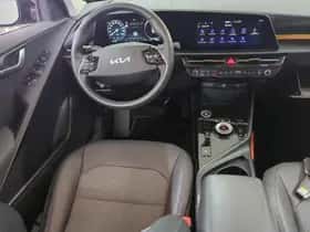 Kia Niro (2023) thumbnail 3