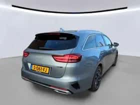 Kia Ceed Sportswagon (2023) thumbnail 2