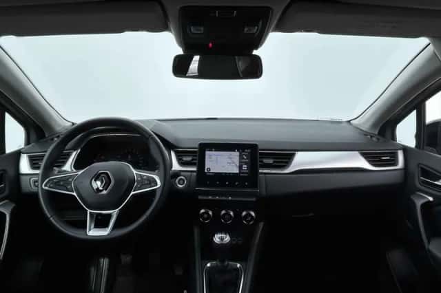 Renault Captur (2022) thumbnail 3