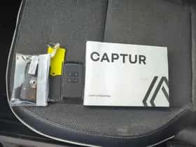 Renault Captur (2022) thumbnail 10