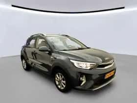 Kia Stonic (2022) thumbnail 4