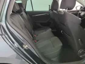 Škoda Octavia (2022) thumbnail 5