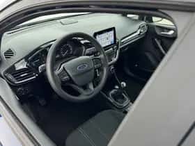 Ford Fiesta (2018) thumbnail 4