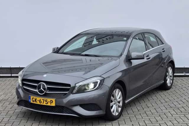 Mercedes-Benz A-Klasse (2015) thumbnail 1