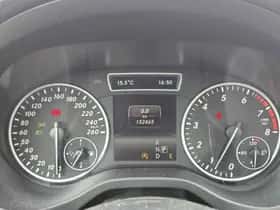 Mercedes-Benz A-Klasse (2015) thumbnail 3