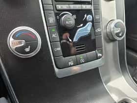 Volvo V60 (2018) thumbnail 14