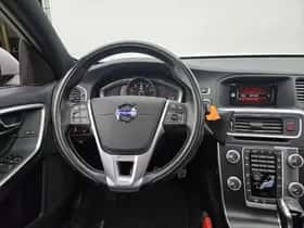 Volvo V60 (2018) thumbnail 15