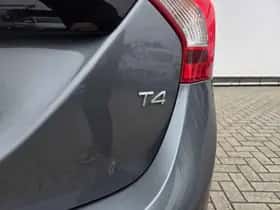 Volvo V60 (2018) thumbnail 30