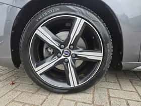 Volvo V60 (2018) thumbnail 32