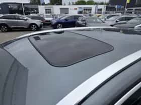 Volvo V60 (2018) thumbnail 33