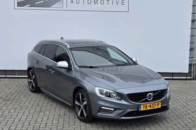 Volvo V60 (2018) thumbnail 6