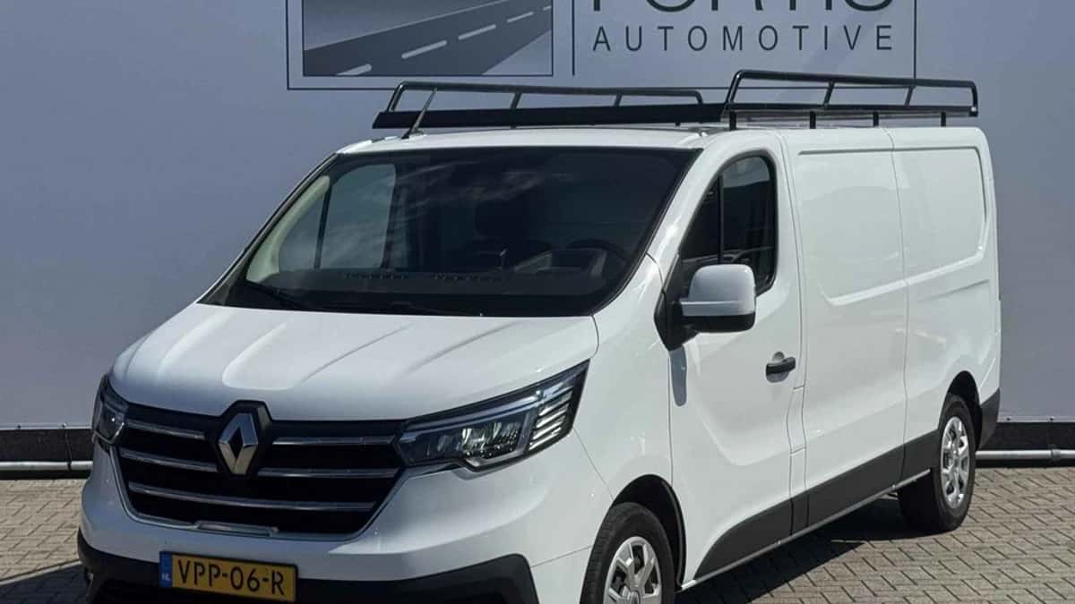 Renault Trafic (2022) — foto 1
