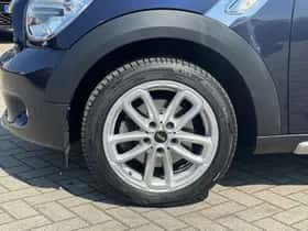 MINI Countryman (2016) thumbnail 11