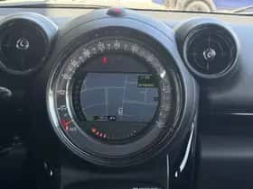 MINI Countryman (2016) thumbnail 17