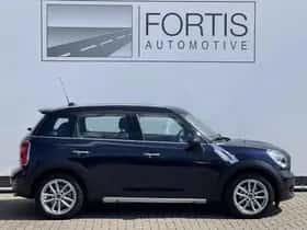 MINI Countryman (2016) thumbnail 10