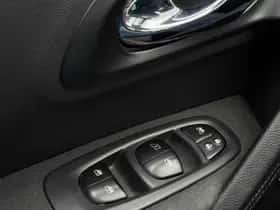 Renault Kadjar (2017) thumbnail 23