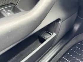 Audi A6 (2010) thumbnail 15