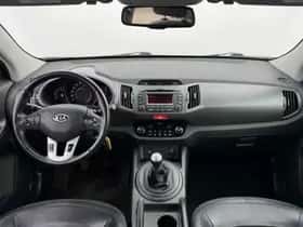 Kia Sportage (2011) thumbnail 4