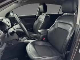 Kia Sportage (2011) thumbnail 6