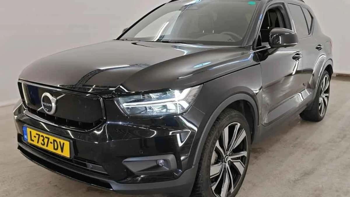 Volvo XC40 (2021) — foto 1