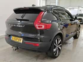 Volvo XC40 (2021) thumbnail 2