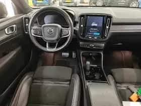 Volvo XC40 (2021) thumbnail 3