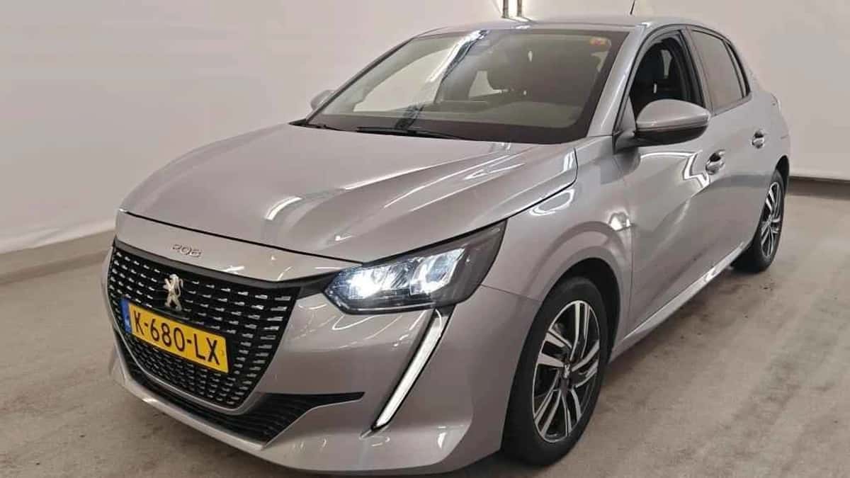 Peugeot 208 (2021) — foto 1